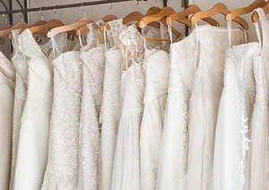 出嫁姑娘信息表怎么写 怎样写朋友姑娘出嫁通知？