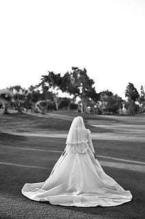 结婚整人道具是伴娘买的吗 整蛊新郎道具谁买伴娘应不应该买？