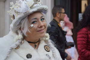 结婚中式造型新娘图片