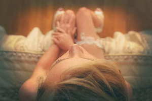 照结婚照要穿什么衣服 照登记结婚证上的照片穿什么衣服合适?