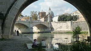 新中式婚礼主持人穿什么衣服 女婚礼司仪穿什么衣服合适