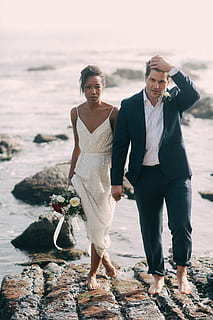 婚礼上伴郎祝酒词 伴郎要做什么 婚礼上伴郎巧说祝酒词