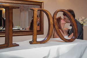 结婚请柬封面文字 结婚请帖封面怎么写范例