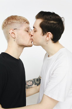 妹妹出阁请帖 妹妹出嫁哥哥请柬怎么写