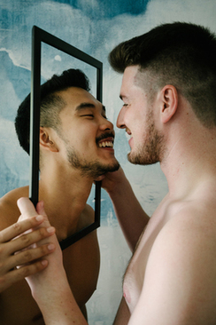 给新郎新娘铺床的规矩 结婚铺床有什么讲究，这些完整步骤新娘必知