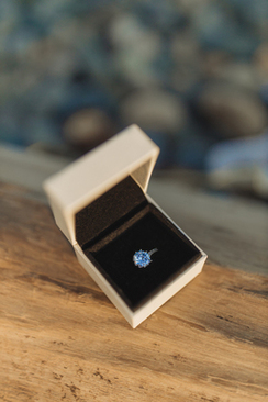 在草坪上办婚礼要多少钱 办一场草坪婚礼多少钱 草坪婚礼大概多少人