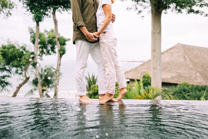 结婚买三金还是买钻戒