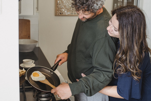 参加了集体婚礼还能自己办吗 参加了集体婚礼自己还能举办婚礼么