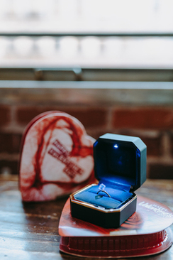 挑选婚纱注意 挑婚纱时应该注意哪些细节