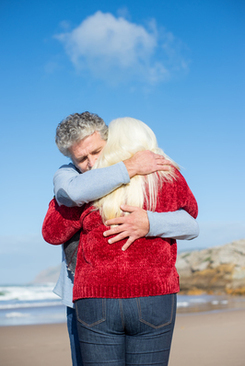 伴娘穿什么衣服好看 当伴娘穿什么衣服好看?