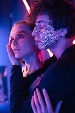 婚礼请客短信怎么写 婚宴邀请短信怎么写