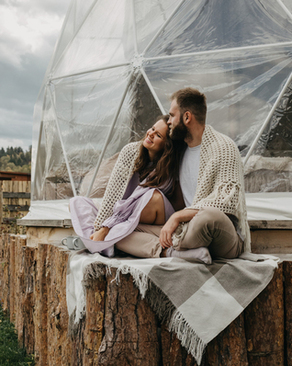 喜糖袋里装哪几种东西 求助，喜袋要放哪些东东