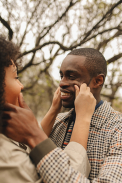 婚礼上伴娘对新娘说的话 伴娘对对新郎新娘祝福语