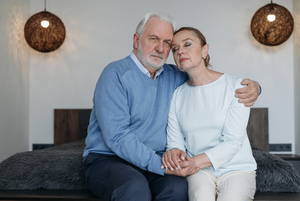 新娘礼花戴哪边 新郎新娘的胸花分别佩戴在哪边