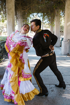 送两口子什么礼物好 送一对夫妻什么礼物好