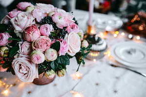 女方出阁宴新娘穿什么衣服 女方在出阁宴穿什么颜色衣服