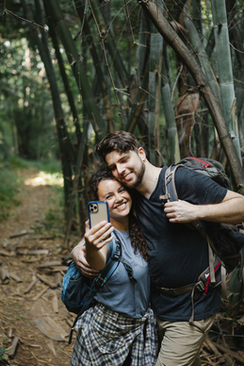 结婚新郎穿搭 结婚当天新郎的服装应该怎么样搭配呢
