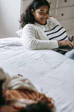 婚礼纪电子请帖怎么加文字 微信婚礼纪怎么做电子请帖