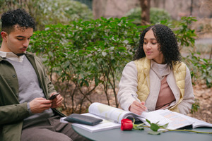 中式婚礼新娘服装类型 中式婚礼新娘新郎都穿什么？