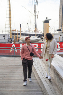 结婚敬酒的时候怎么说话 结婚酒桌上敬酒时怎么说话