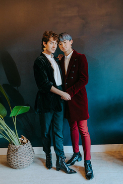 伴娘鞋粗跟好还是细跟 伴娘应该穿什么样的鞋子