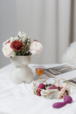 结婚现场放什么歌好听 结婚现场要放背景音乐,什么歌好呢?