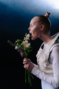 婚纱外面搭配什么外套 婚纱外面配什么外套好看？