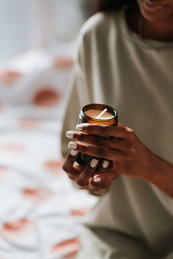 请柬送呈内容怎么填写 结婚请帖里的“送呈”应该填什么??