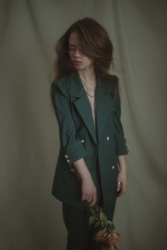 现在的人对穿着不讲究