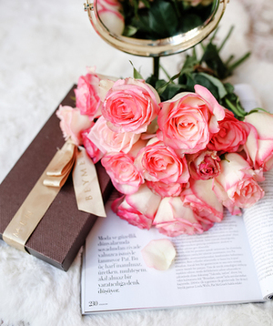 酒店婚礼布置现场图片 婚庆公司酒店婚礼现场布置都需要什么东西？