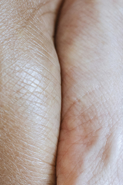 找婚礼主持需要注意什么 选择婚礼主持人要注意什么