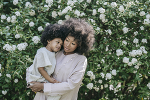 订婚去女方家要买什么 男方订婚去女方家需要带什么