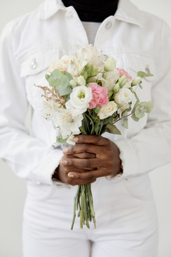 怎么去婚纱店试婚纱 求告知婚纱店能试婚纱吗