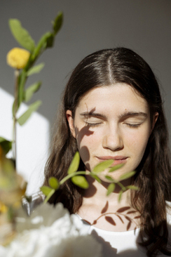 见女朋友爸妈说什么好 第一次见女朋友家长说什么好呢