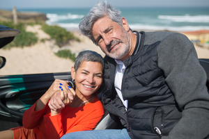 婚车头车是奔驰后面跟什么车 现在结婚头车都用哪款车，后尾跟啥车好