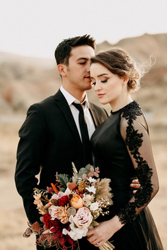 小酒店室内婚礼布置 酒店比较小如何布置婚礼现场