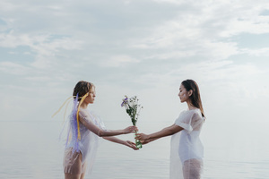 婚礼上伴郎伴娘团什么时候出场 婚礼上伴娘伴郎出场的顺序和时间怎么安排