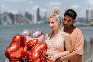 接亲时的开门封应该咋搞 接亲时,怎么整新郎,要开门红包?