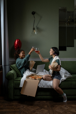 拜年拿什么酒 拜年送礼带酒搭配什么合适？