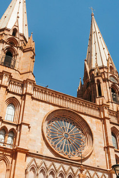 如何选择结婚日子 如何选择确定结婚日期