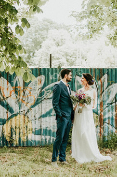 新娘这边堵门怎么为难新郎 新郎接新娘堵门游戏 结婚怎么为难新郎?