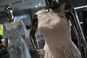 结婚第一天晚上要干什么 新郎新娘结婚当天晚上要做什么