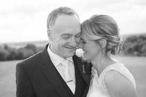 小礼服外面配什么外套 小礼服外面一般穿什么外套？