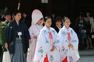 结婚的大巴车怎么租 结婚用的大巴车去哪里租