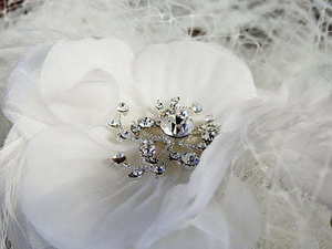 结婚第一年穿什么颜色的衣服