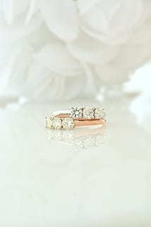 新娘结婚穿衣服的讲究 结婚接新娘穿衣服讲究