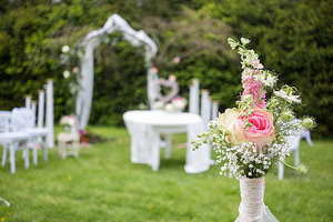 小孩满100天祝福语红包怎么写 孩子百天的发红包的祝福语